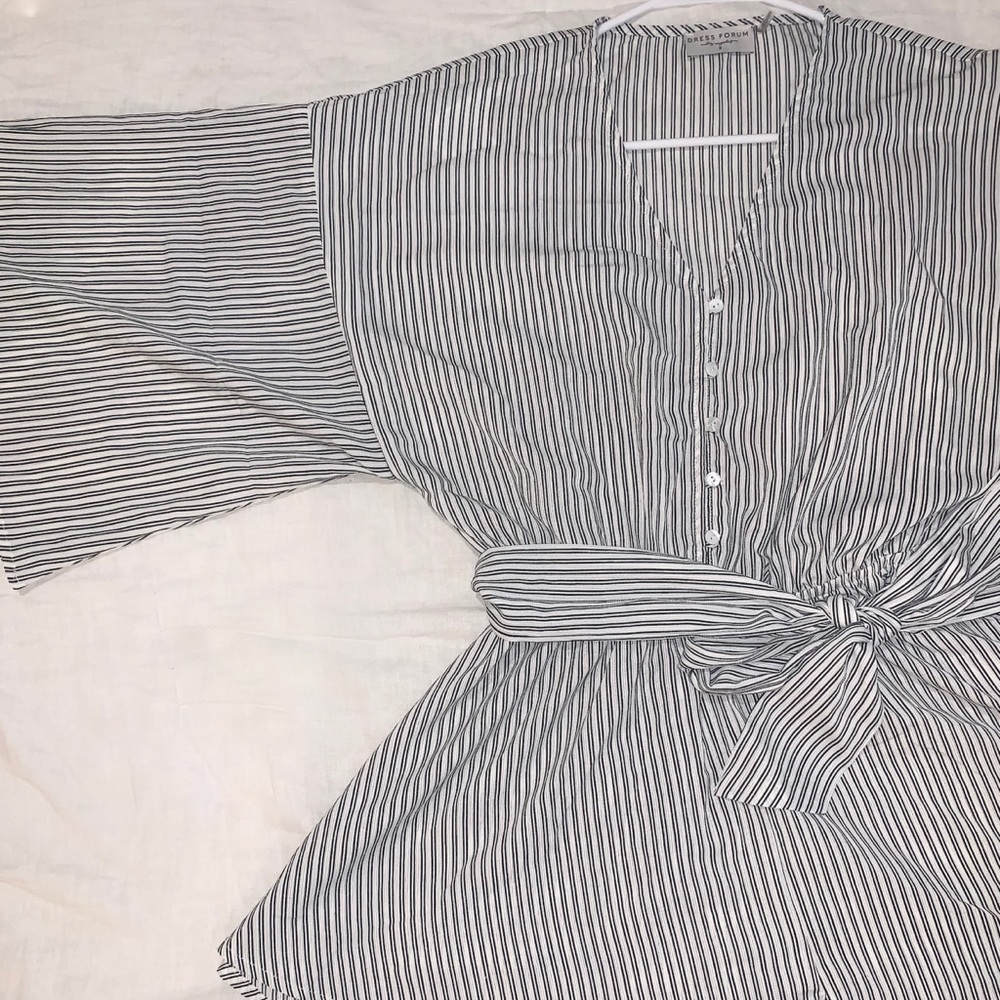 Dress Forum Striped Tie Romper Black & White - Picture 3 of 7